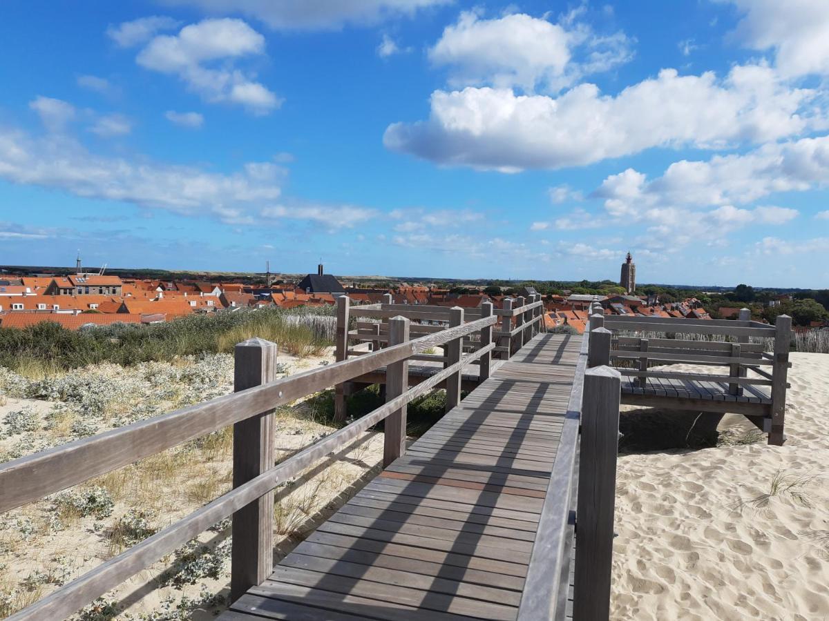 Vuurtoren Bed By The Sea