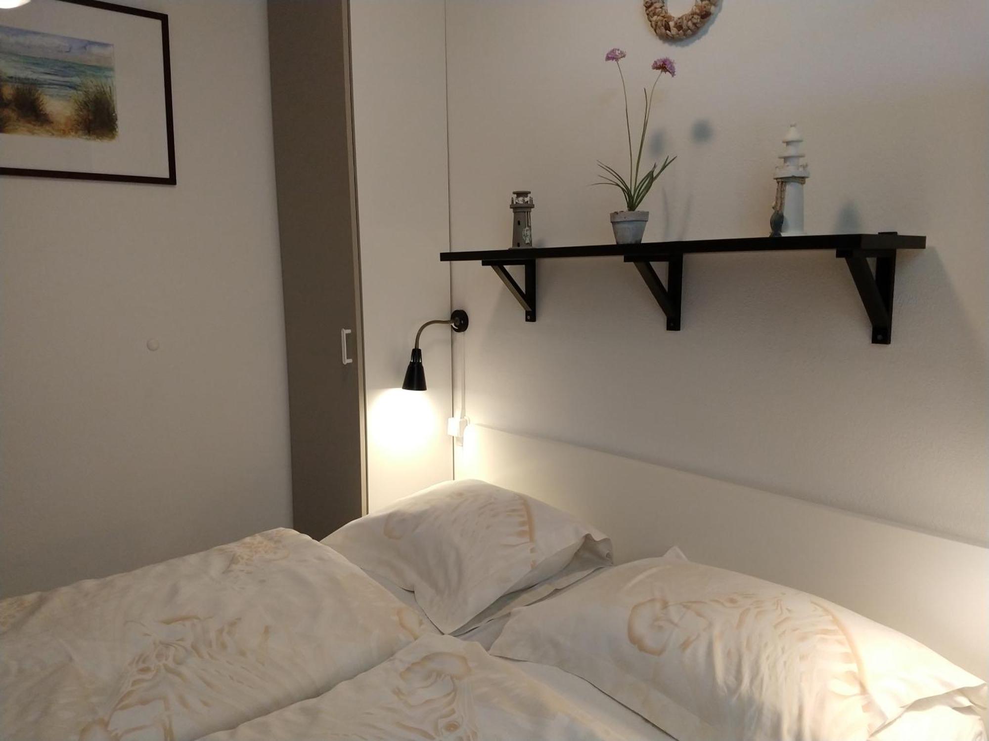 Vuurtoren Bed By The Sea